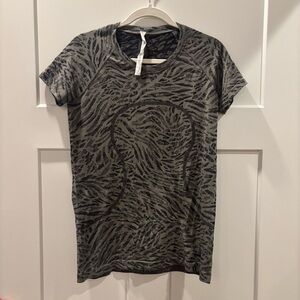 Lululemon Swiftly Tech Short Sleeve Shirt 2.0
